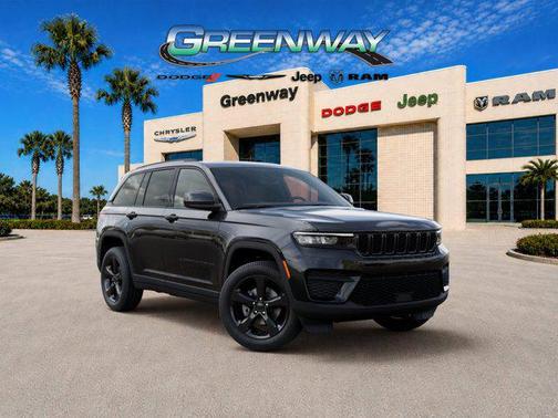Diamond Black Crystal Pearlcoat 2025 Jeep Grand Cherokee Altitude