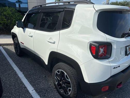 2017 Jeep Renegade Trailhawk