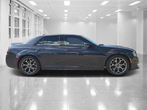 2018 Chrysler 300 S