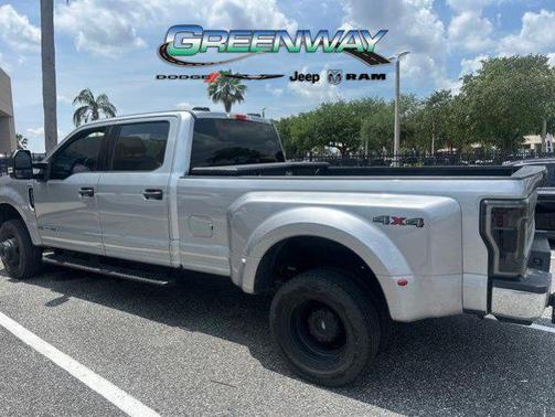 ICONIC SILVER 2022 Ford F-350 XLT