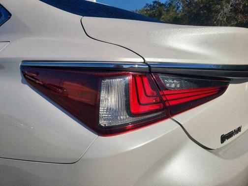 2020 Lexus ES 350 Base