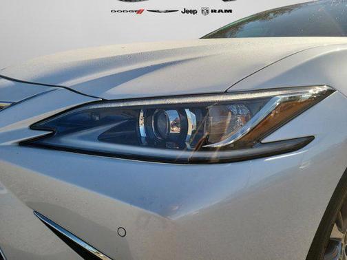 2020 Lexus ES 350 Base