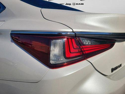 2020 Lexus ES 350 Base