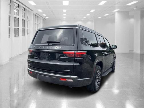 2022 Jeep Wagoneer Series III 4x4
