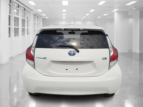 2016 Toyota Prius c Four