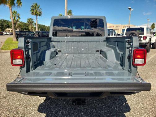 2025 Jeep Gladiator High Tide