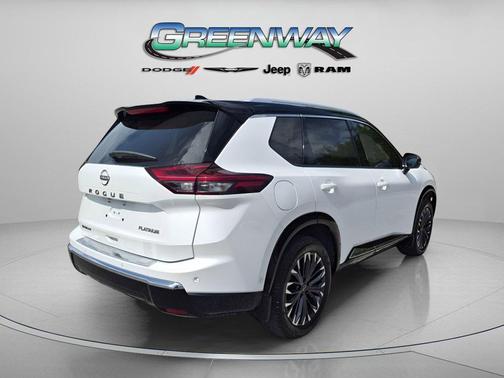 Everest White Pearl/Super Black 2024 Nissan Rogue Platinum