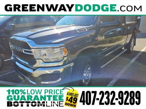 2022 RAM 2500 Tradesman Crew Cab 4x4 6'4' Box
