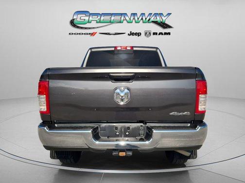 2022 RAM 2500 Tradesman Crew Cab 4x4 6'4' Box