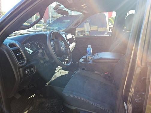 2022 RAM 2500 Tradesman Crew Cab 4x4 6'4' Box