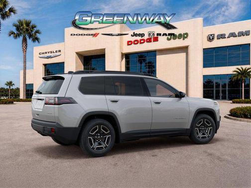 Silver Zynith Clearcoat 2026 Jeep Cherokee Laredo 4x4