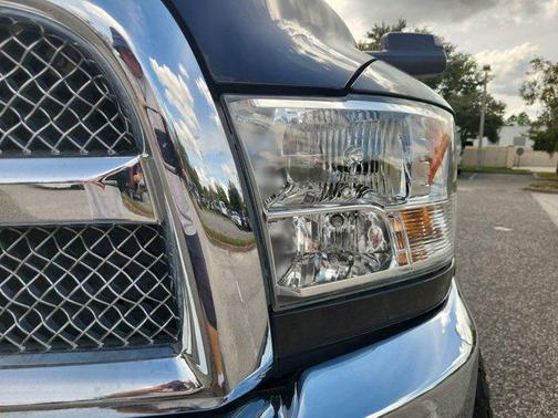 2018 RAM 2500 Tradesman Crew Cab 4x4 6'4' Box