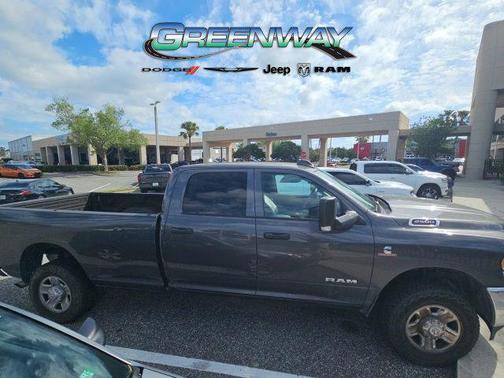 2021 RAM 2500 Tradesman Crew Cab 4x4 8' Box
