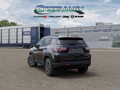 Diamond Black Crystal Pearlcoat 2026 Jeep Compass Trailhawk