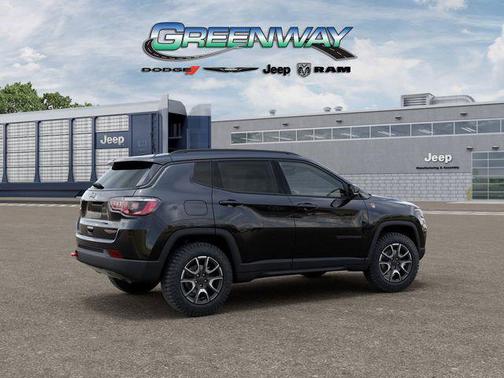 Diamond Black Crystal Pearlcoat 2026 Jeep Compass Trailhawk