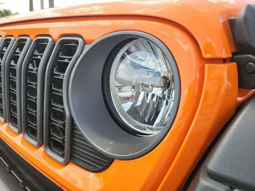 2025 Jeep Wrangler 4xe Sport S
