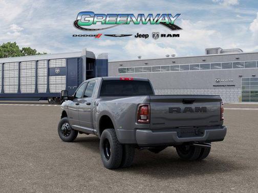 Ceramic Gray Clearcoat 2026 RAM 3500 Big Horn Crew Cab 4x4 8' Box