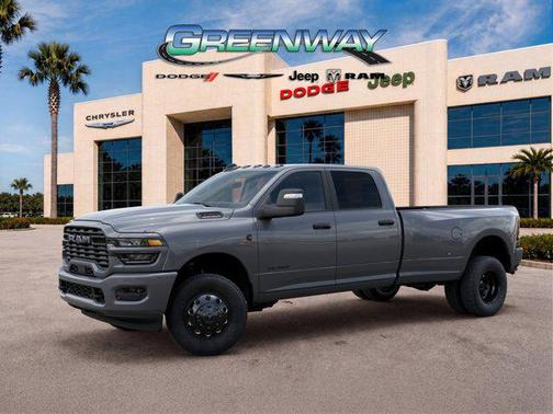 Ceramic Gray Clearcoat 2026 RAM 3500 Big Horn Crew Cab 4x4 8' Box