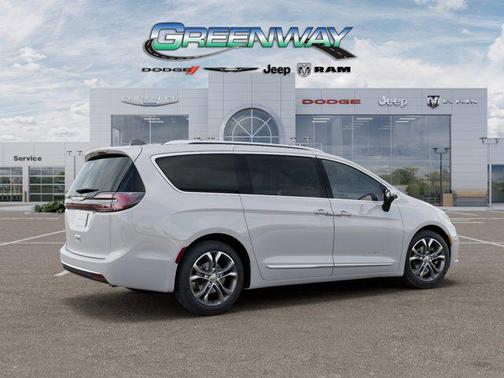 2026 Chrysler Pacifica L