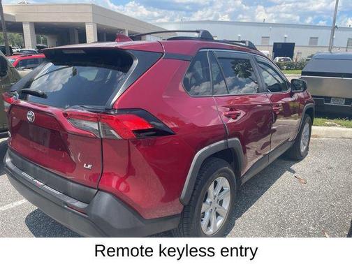 2020 Toyota RAV4 LE