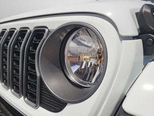 2025 Jeep Gladiator High Tide