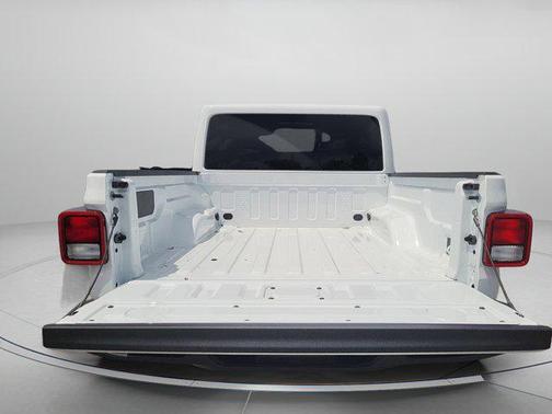 2025 Jeep Gladiator High Tide