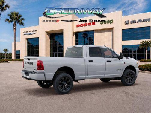 Bright White Clearcoat 2026 RAM 3500 Big Horn Crew Cab 4x4 6'4' Box