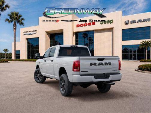 Bright White Clearcoat 2026 RAM 3500 Big Horn Crew Cab 4x4 6'4' Box