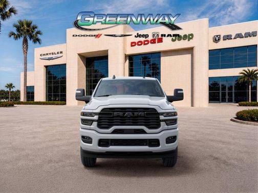 Bright White Clearcoat 2026 RAM 3500 Big Horn Crew Cab 4x4 6'4' Box