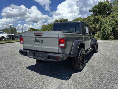 2021 Jeep Gladiator Sport
