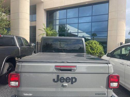 2021 Jeep Gladiator Sport