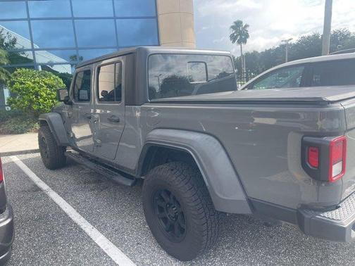 2021 Jeep Gladiator Sport