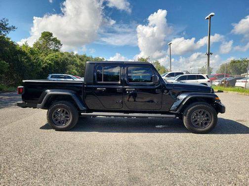 2024 Jeep Gladiator Sport S