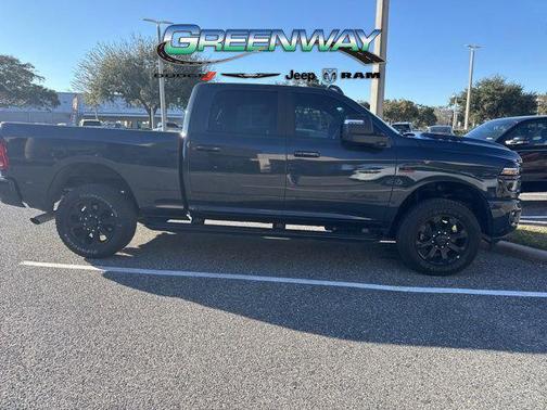 2025 RAM 3500 Laramie Crew Cab 4x4 6'4' Box