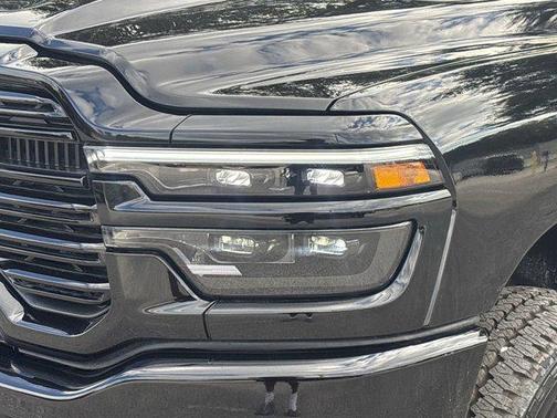 2025 RAM 2500 Laramie Crew Cab 4x4 6'4' Box