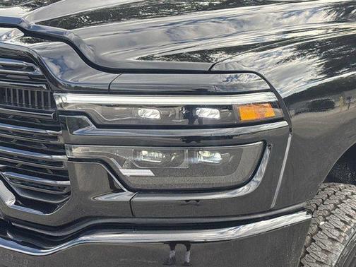 2025 RAM 2500 Laramie Crew Cab 4x4 6'4' Box