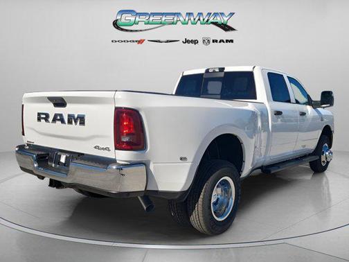 2026 RAM 3500 Tradesman Crew Cab 4x4 8' Box