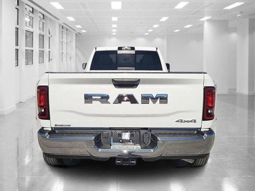 2026 RAM 3500 Tradesman Crew Cab 4x4 8' Box