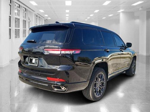 2025 Jeep Grand Cherokee L Summit Reserve