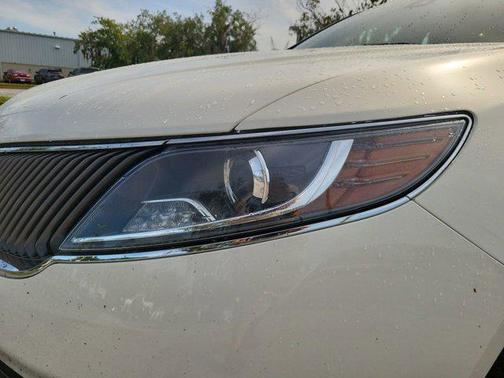 2013 Lincoln MKS Base