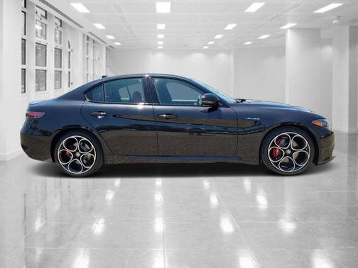 2024 Alfa Romeo Giulia Veloce RWD