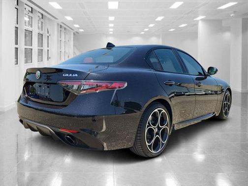 2024 Alfa Romeo Giulia Veloce RWD