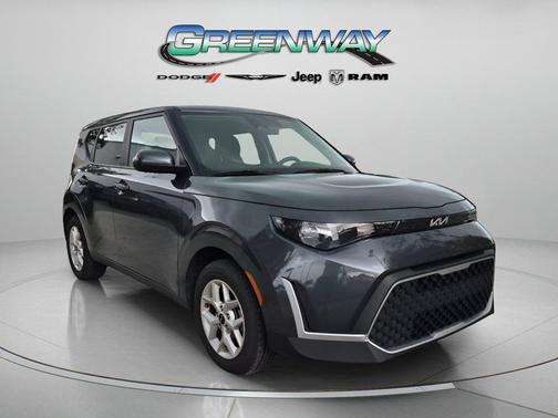 Gravity Gray 2024 Kia Soul LX