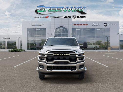 Bright White Clearcoat 2026 RAM 3500 Tradesman Crew Cab 4x4 8' Box