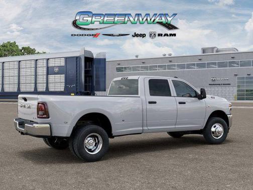 2026 RAM 3500 Tradesman Crew Cab 4x4 8' Box