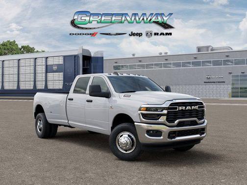 2026 RAM 3500 Tradesman Crew Cab 4x4 8' Box