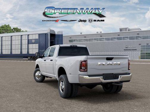 2026 RAM 3500 Tradesman Crew Cab 4x4 8' Box