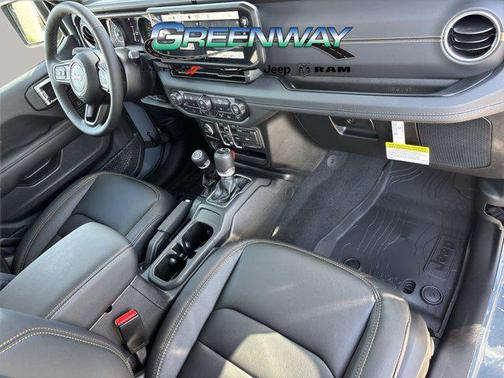 2026 Jeep Gladiator Sahara 4x4