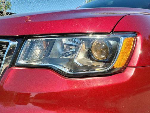 2020 Jeep Grand Cherokee Laredo
