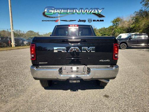 2026 RAM 2500 Tradesman Crew Cab 4x4 6'4' Box